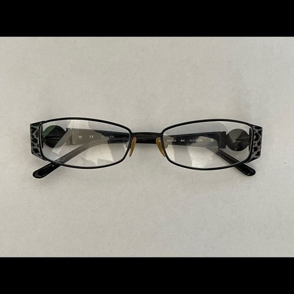 Guess glasses with no script main image 5